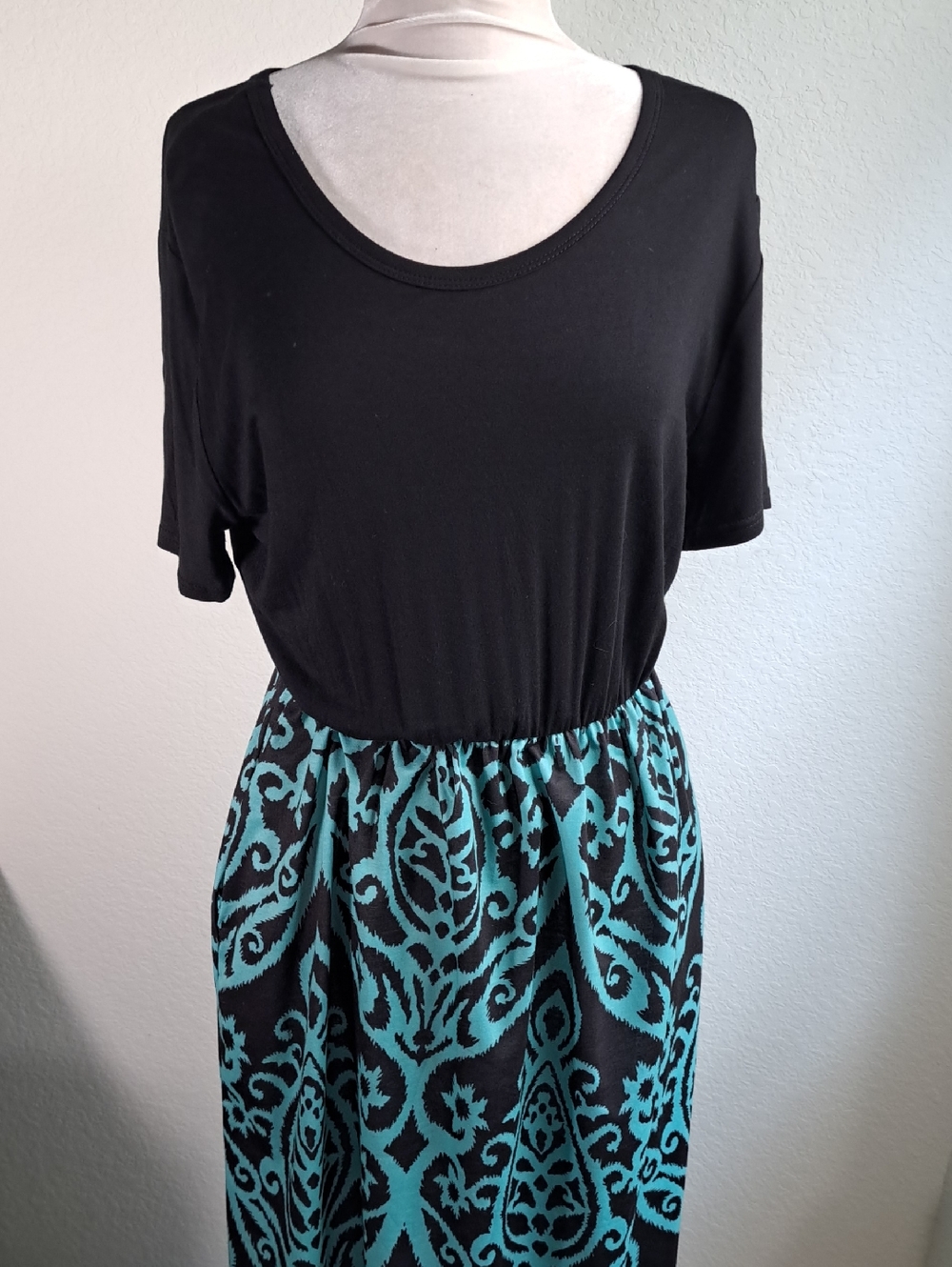 Todolor NWT Women’s Maxi Dress Black Top Teal Black Damask Patterned Bottom XL